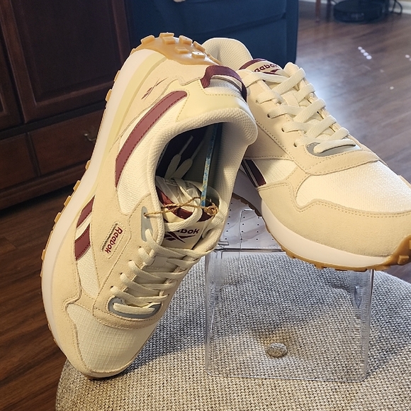 Reebok Other - Reebok Men's Beige and Burgundy Sneakers